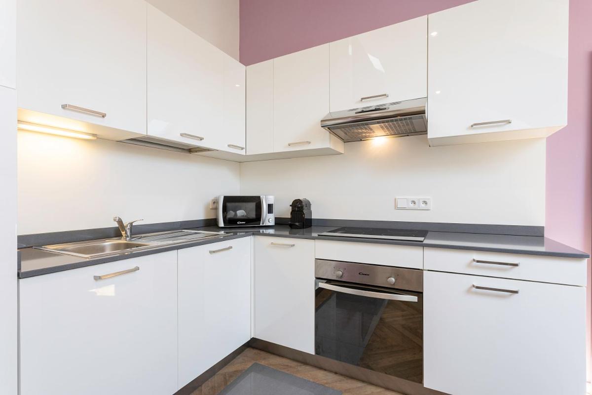 Modern Apartments Close To River Prague Ngoại thất bức ảnh